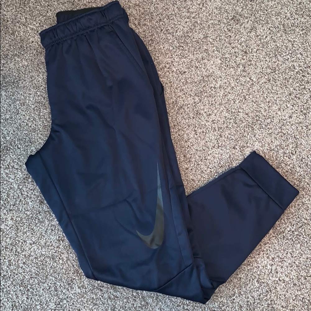 Nike sweatpants size M